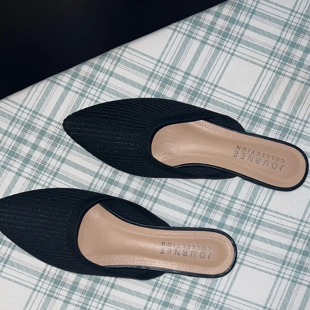Journee Collection Black Women's Mules - Picture 3 of 4